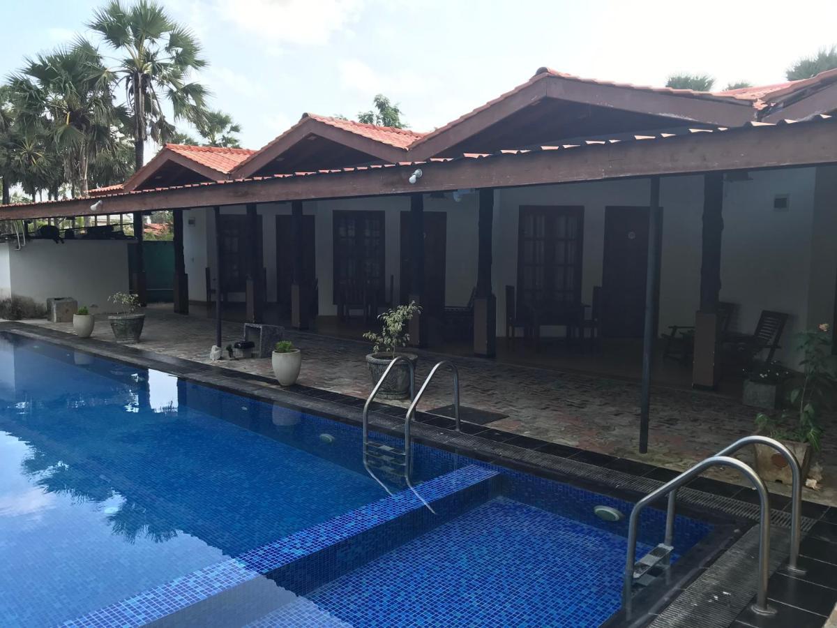 Paris Garden Resort Trincomalee Exterior photo